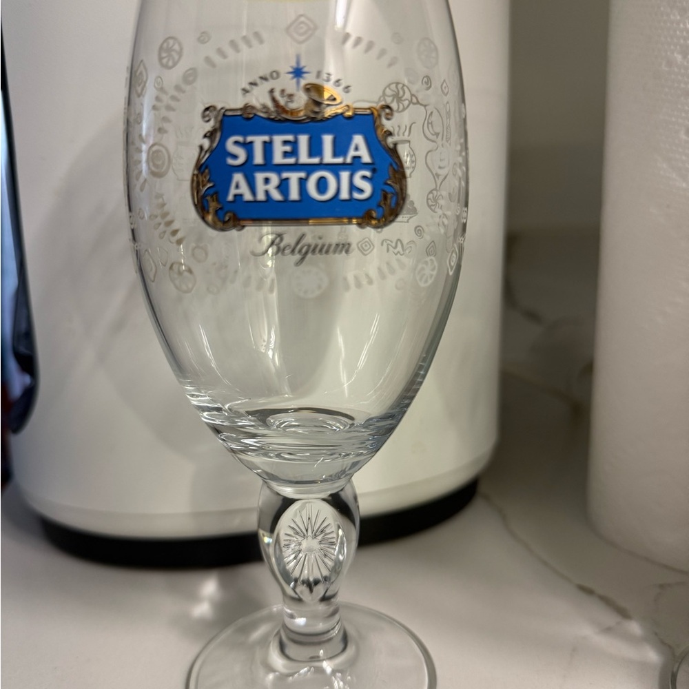 Clear Glass Goblets with Gold Rim - Set of 2 - Picture 2 of 2
